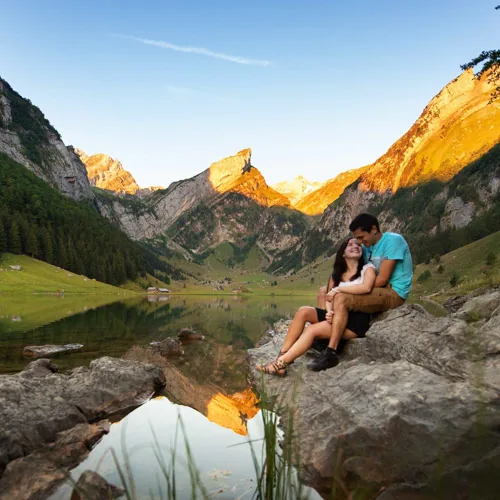 Paarshooting am Seealpsee im Morgenlicht